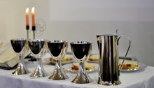 Symbolbild: Gottesdienst mit Abendmahl Bild: congerdesign pixabay