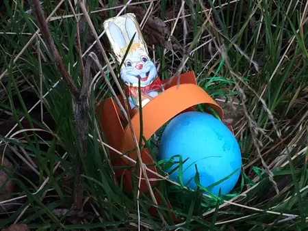 Ostern, das ist das Fest purer Freude, einer Freude, die deswegen so rein ist, weil sie die Tiefen kennt und sie doch bezwungen weiß.